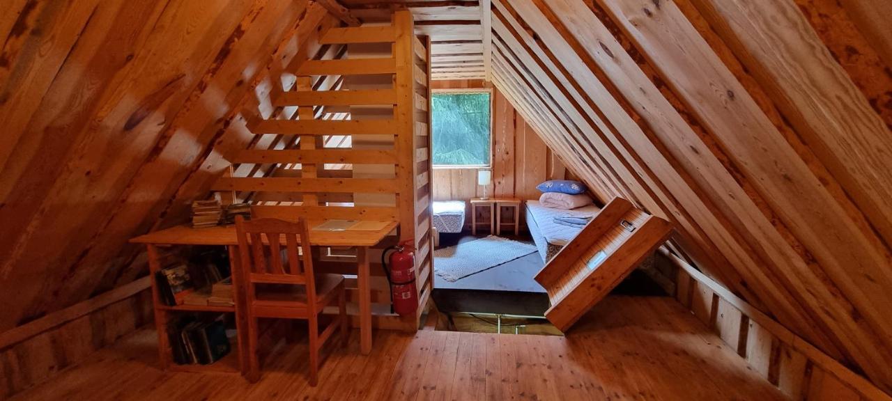 Отель Atsikivi Puhketalu Хяядемеесте Экстерьер фото
